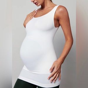BLANQI EVERYDAY
Pull-Down Postpartum + Nursing Support Tanktop - Medium